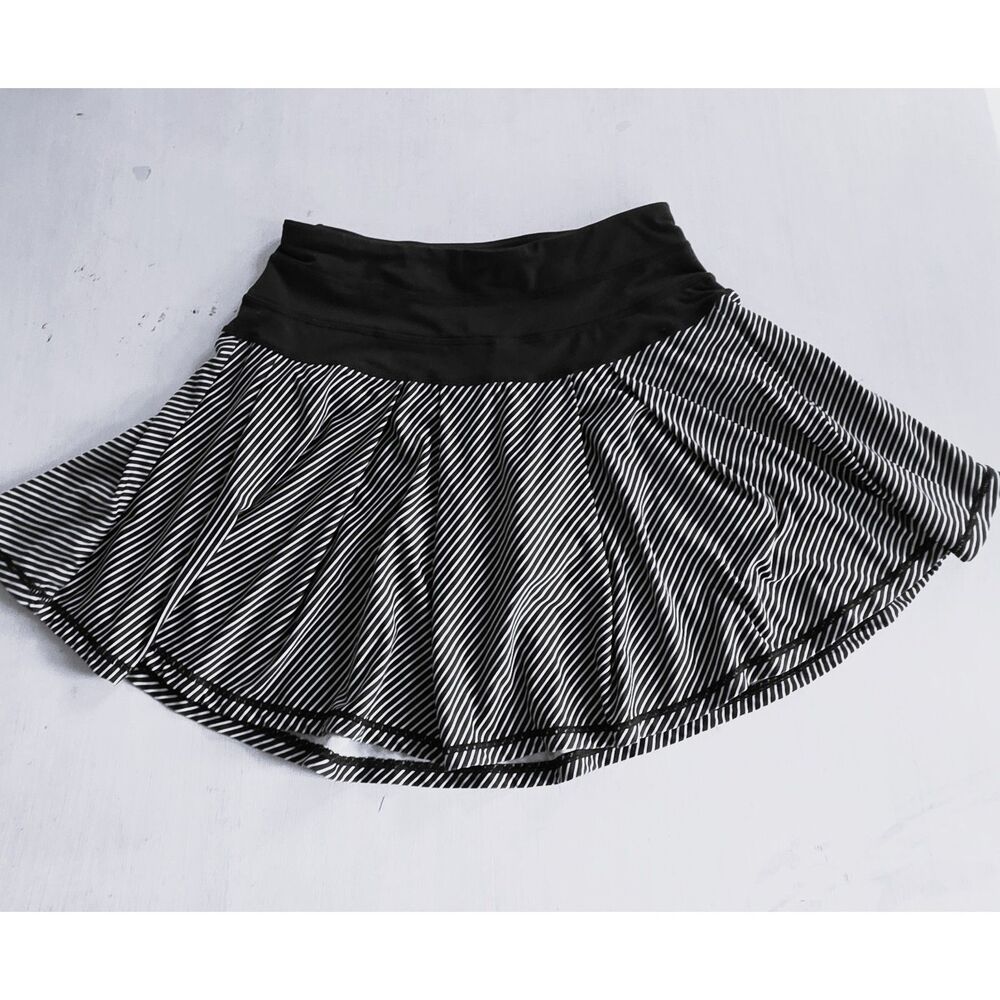 Kyodan Black & White Diagonal Stripe Pleated Tennis Skirt Skort TP/XS